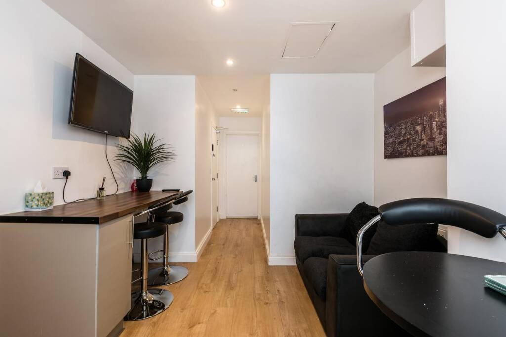 Liverpool City Centre - Fabulous 3 En-Suite Bedrooms - Sleeps 10 People 外观 照片