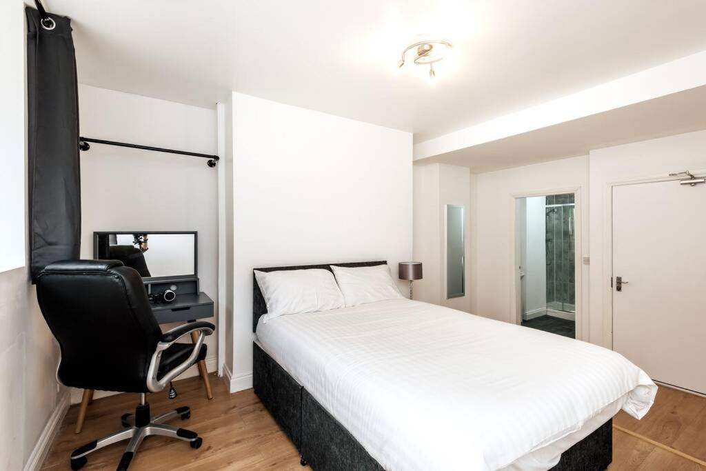 Liverpool City Centre - Fabulous 3 En-Suite Bedrooms - Sleeps 10 People 外观 照片